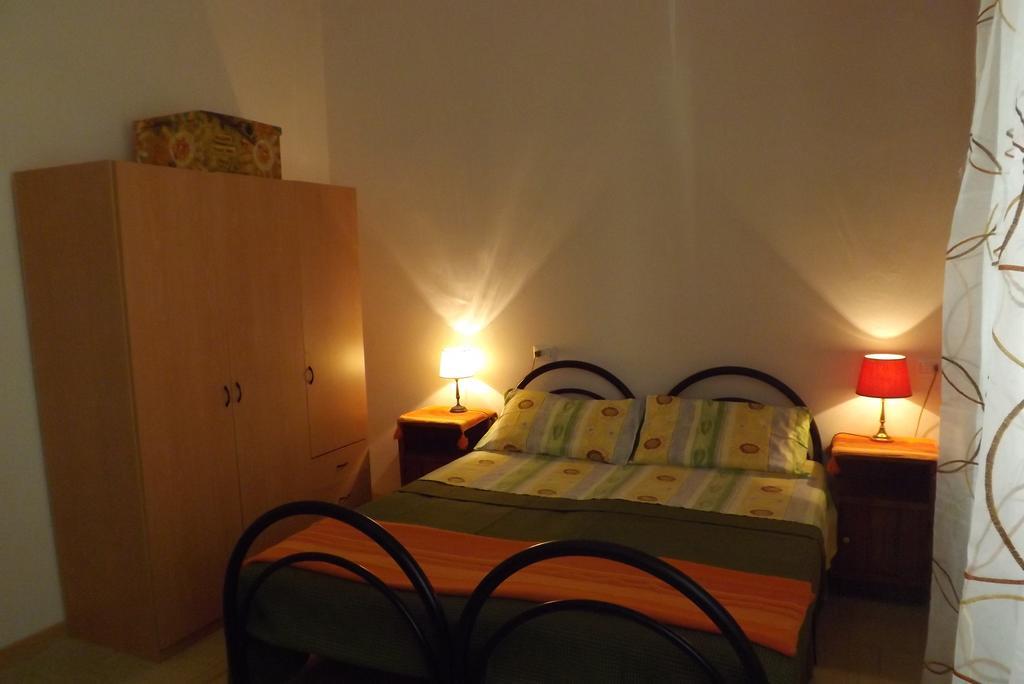 B&B Dei Filosofi Bed And Breakfast Перуджа Номер фото